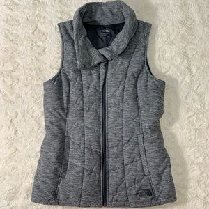 The north face sleeveless vest